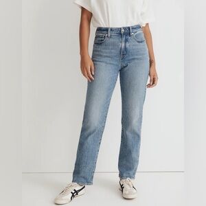 Madewell The Curvy '90s Straight Jean in Enmore Wash